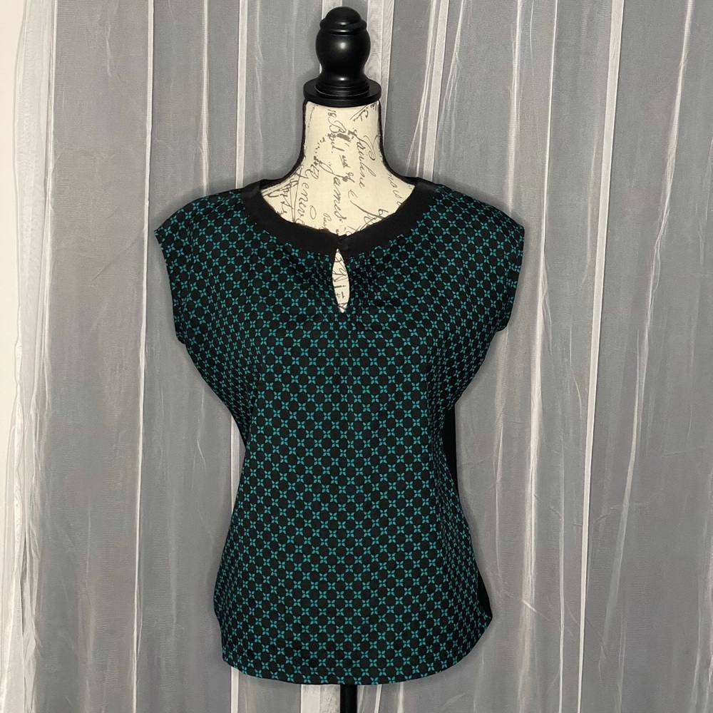New York and company woman’s black and teal